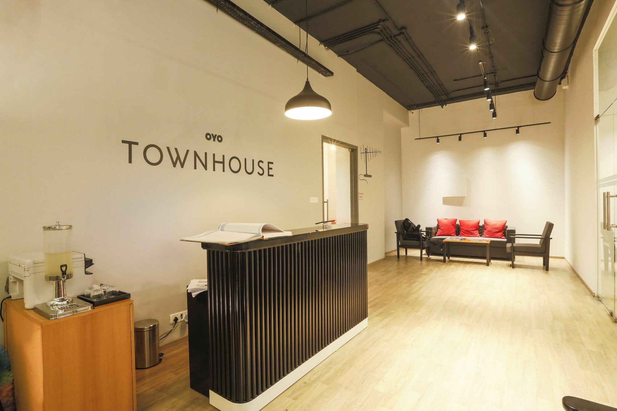Super Townhouse Bombay Exhibition Centre Goregaon Ngoại thất bức ảnh